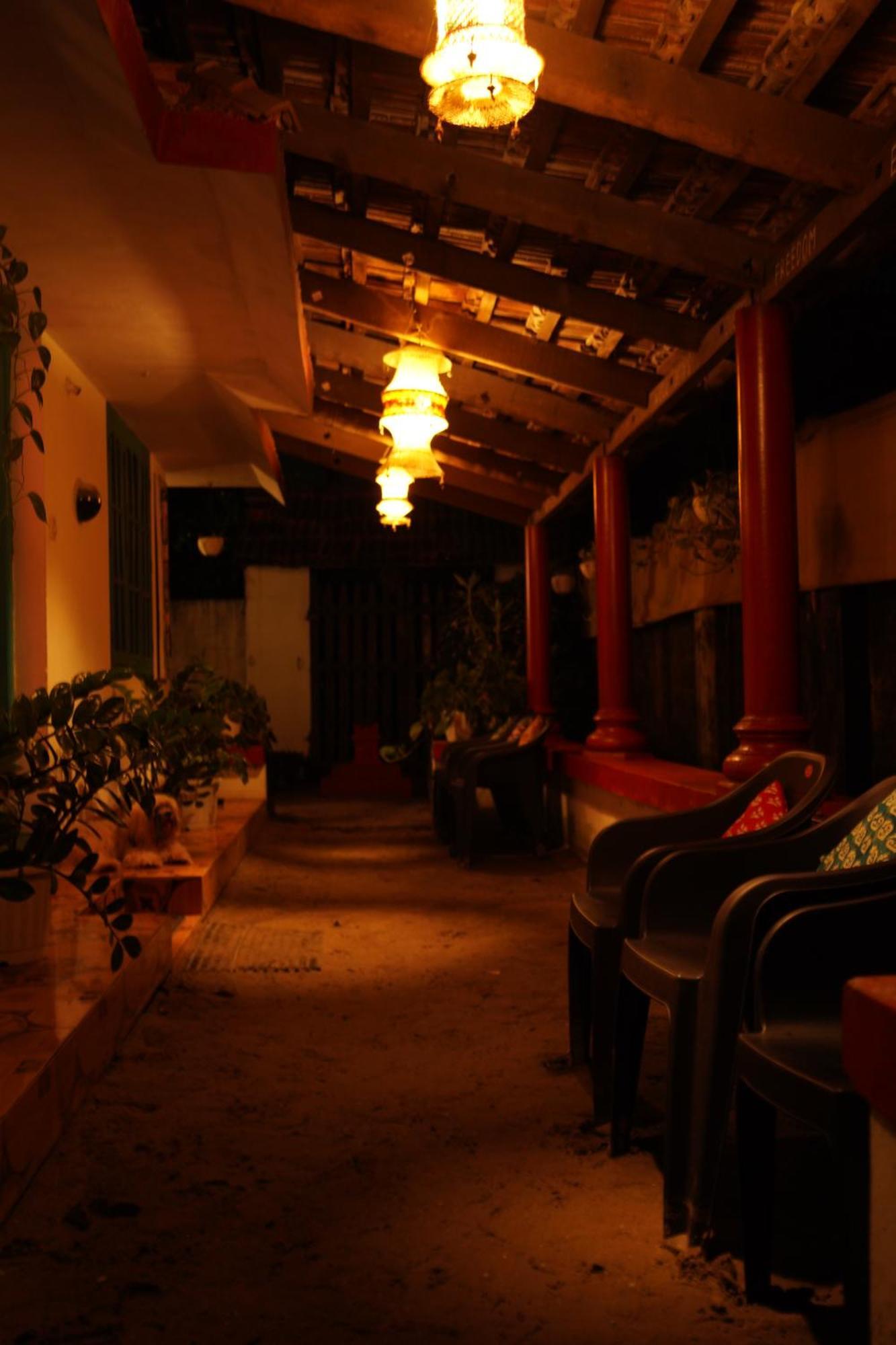 House In The Beach Alappuzha ภายนอก รูปภาพ